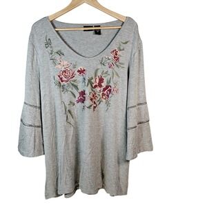 Sara Studio Women Gray Embroidered Floral Bell Sleeve V Neck Top Plus Size XL
